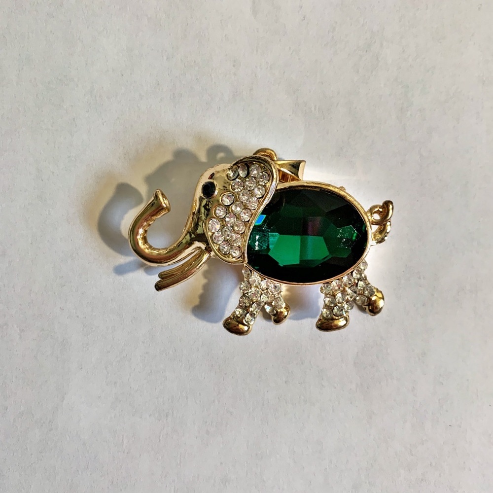 Gold & White Gem Elephant Necklace Charm with Green Gemstone Body - Picture 4 of 5